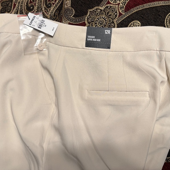 Beautiful New Express Pant Suit - Picture 5 of 5